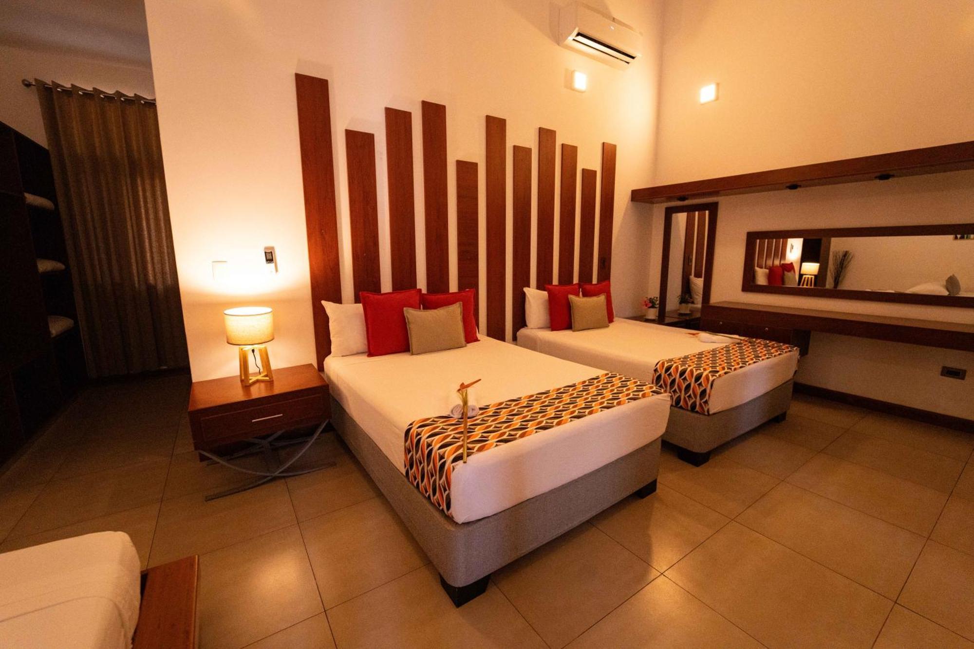 Colina De Montalva Hotel Tarapoto Exterior photo