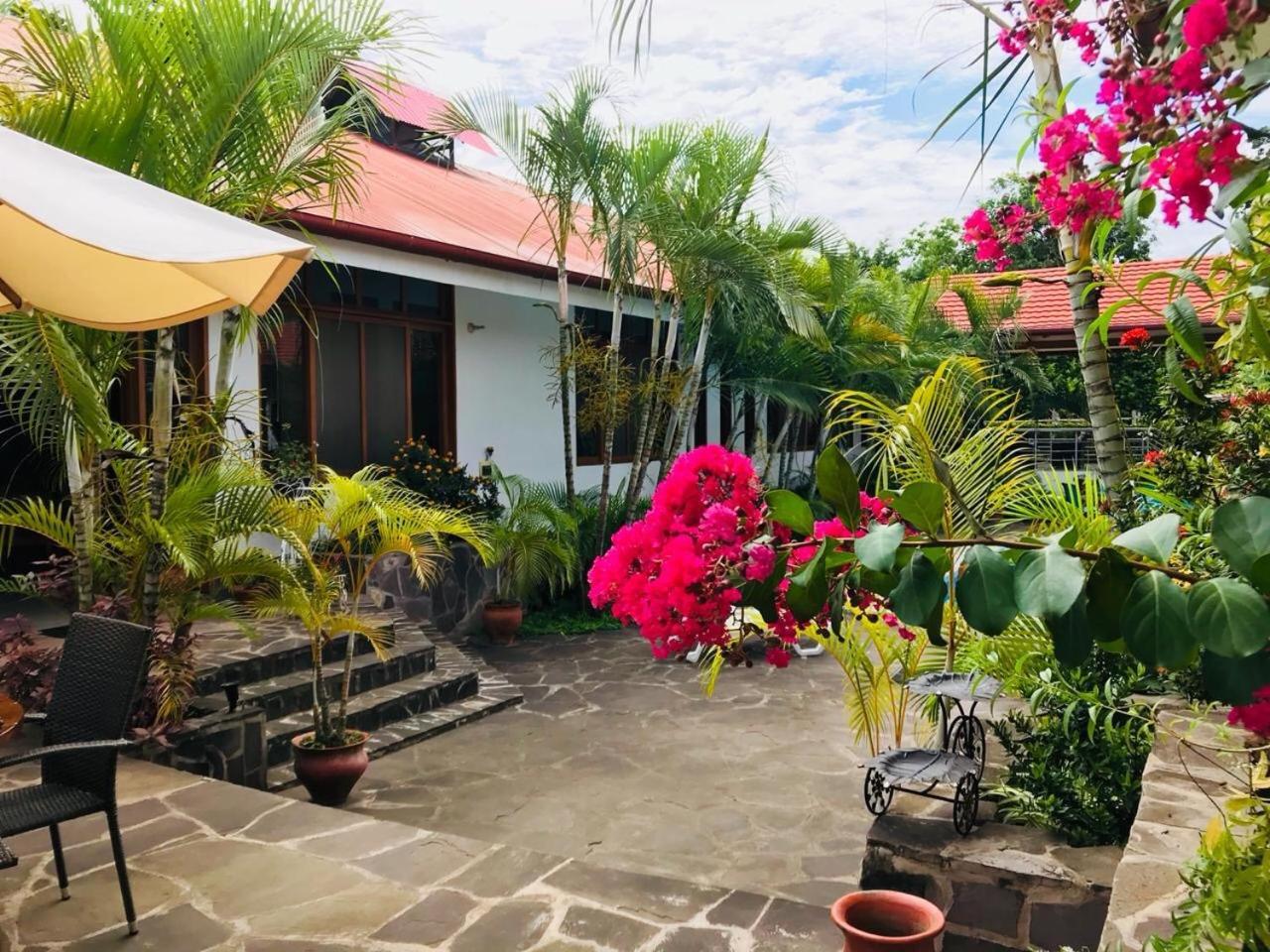 Colina De Montalva Hotel Tarapoto Exterior photo