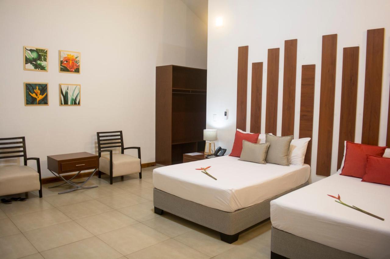 Colina De Montalva Hotel Tarapoto Exterior photo